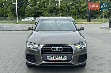 Внедорожник / Кроссовер Audi Q3 2016 в 