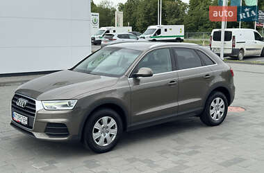 Внедорожник / Кроссовер Audi Q3 2016 в 