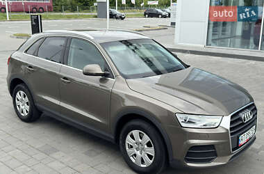 Внедорожник / Кроссовер Audi Q3 2016 в 