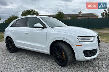 Внедорожник / Кроссовер Audi Q3 2015 в 