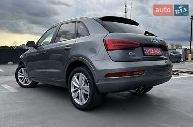 Внедорожник / Кроссовер Audi Q3 2017 в 