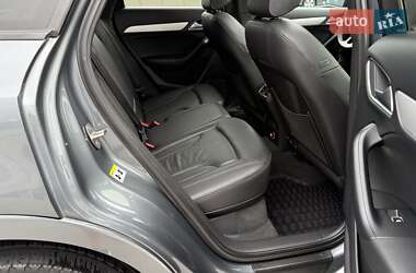 Внедорожник / Кроссовер Audi Q3 2017 в 