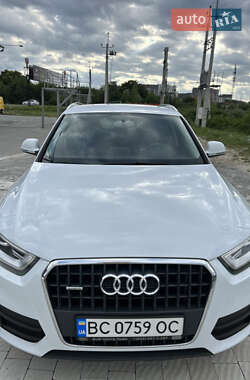 Внедорожник / Кроссовер Audi Q3 2012 в 