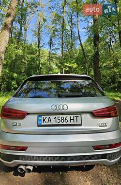 Внедорожник / Кроссовер Audi Q3 2015 в 