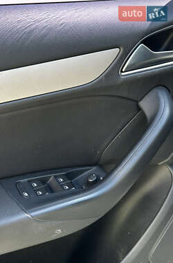 Внедорожник / Кроссовер Audi Q3 2013 в 