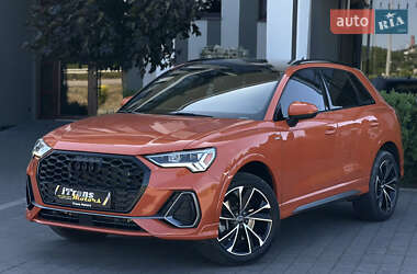 Внедорожник / Кроссовер Audi Q3 2020 в 