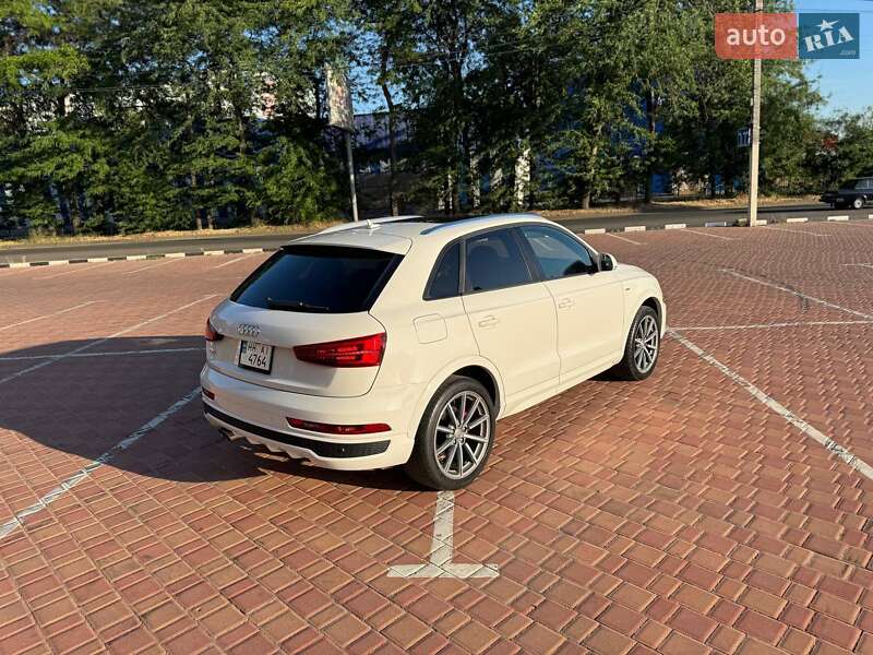 Внедорожник / Кроссовер Audi Q3 2017 в Одессе