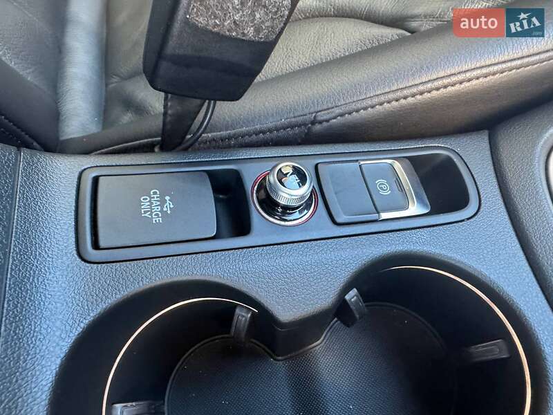Внедорожник / Кроссовер Audi Q3 2017 в Одессе