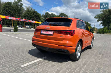 Внедорожник / Кроссовер Audi Q3 2021 в 