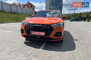 Внедорожник / Кроссовер Audi Q3 2021 в 
