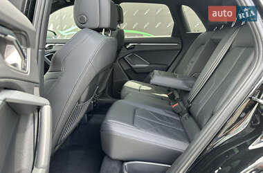Внедорожник / Кроссовер Audi Q3 2024 в 