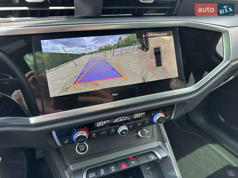Внедорожник / Кроссовер Audi Q3 2024 в Киеве