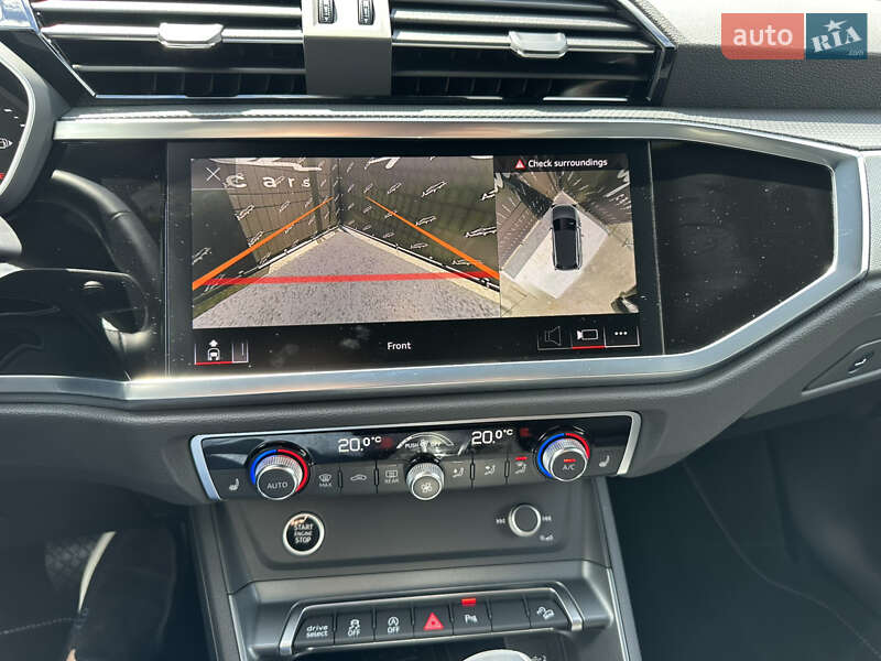 Внедорожник / Кроссовер Audi Q3 2024 в Киеве
