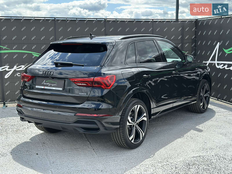 Внедорожник / Кроссовер Audi Q3 2024 в Киеве