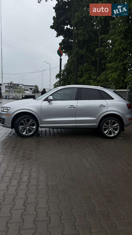 Внедорожник / Кроссовер Audi Q3 2015 в Львове