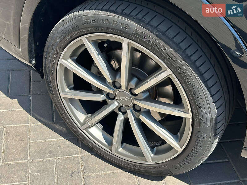 Внедорожник / Кроссовер Audi Q3 2018 в Одессе