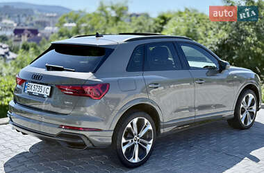 Внедорожник / Кроссовер Audi Q3 2021 в 
