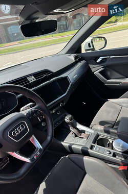 Внедорожник / Кроссовер Audi Q3 2020 в 