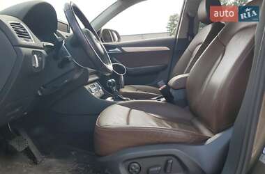 Внедорожник / Кроссовер Audi Q3 2015 в 