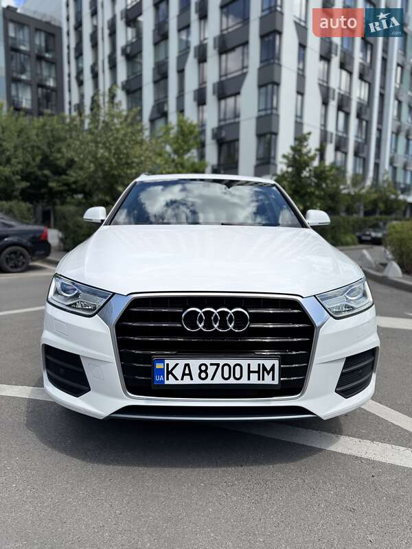 Позашляховик / Кросовер Audi Q3 2016 в Києві
