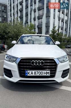 Внедорожник / Кроссовер Audi Q3 2016 в 