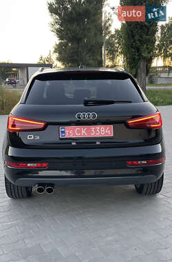 Внедорожник / Кроссовер Audi Q3 2016 в 