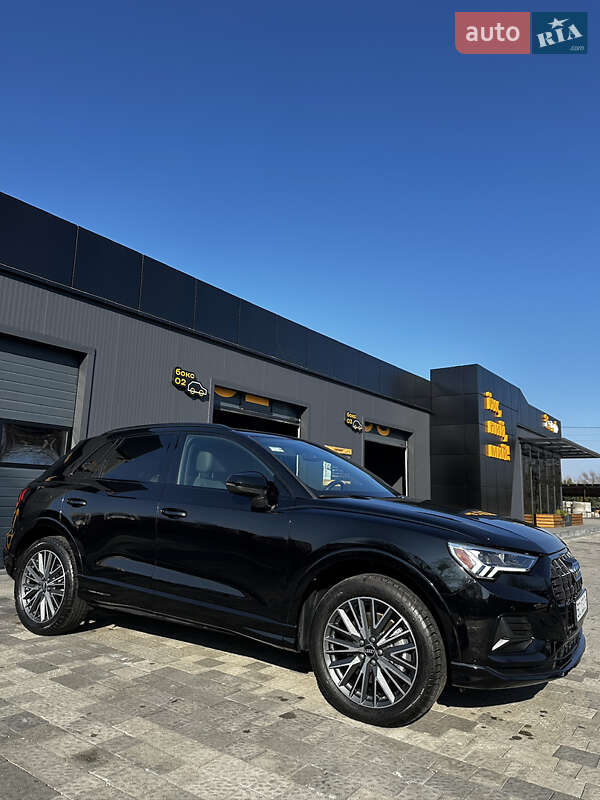 Внедорожник / Кроссовер Audi Q3 2021 в Львове
