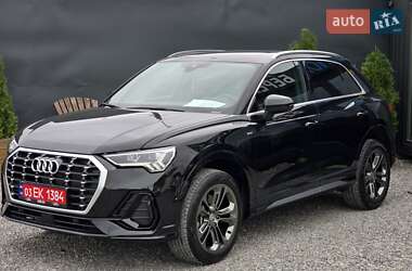 Внедорожник / Кроссовер Audi Q3 2024 в 