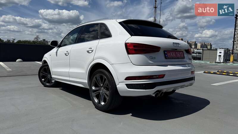 Внедорожник / Кроссовер Audi Q3 2017 в Киеве