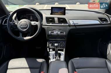 Внедорожник / Кроссовер Audi Q3 2017 в 