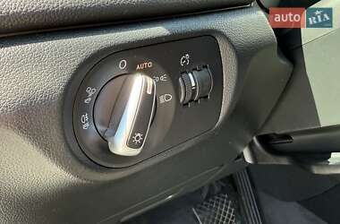 Внедорожник / Кроссовер Audi Q3 2017 в 