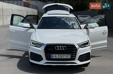 Позашляховик / Кросовер Audi Q3 2017 в 
