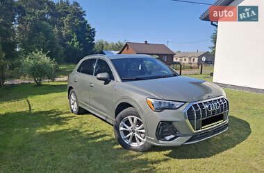 Внедорожник / Кроссовер Audi Q3 2020 в 
