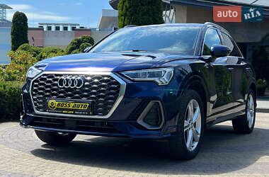Внедорожник / Кроссовер Audi Q3 2020 в 