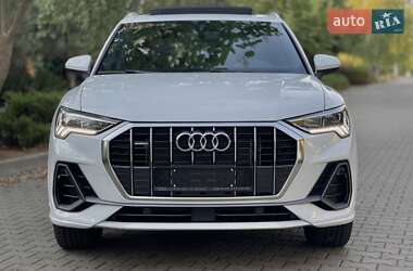 Внедорожник / Кроссовер Audi Q3 2024 в 