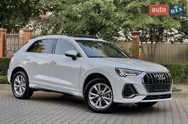 Внедорожник / Кроссовер Audi Q3 2024 в 