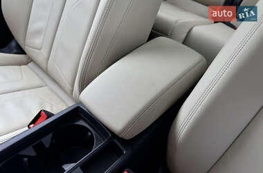 Позашляховик / Кросовер Audi Q3 2020 в 