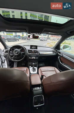 Внедорожник / Кроссовер Audi Q3 2016 в 