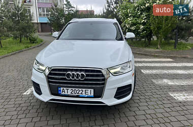 Внедорожник / Кроссовер Audi Q3 2016 в 