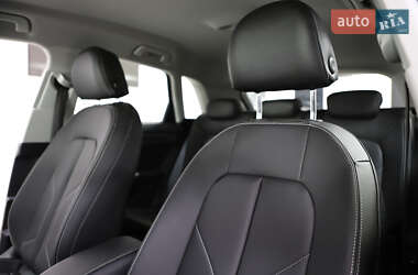 Внедорожник / Кроссовер Audi Q3 2021 в 