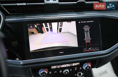 Внедорожник / Кроссовер Audi Q3 2021 в 
