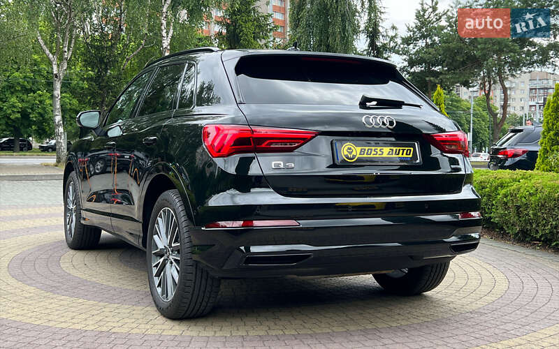 Позашляховик / Кросовер Audi Q3 2021 в Львові