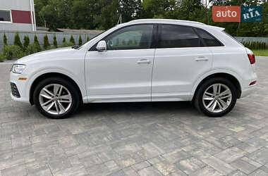 Внедорожник / Кроссовер Audi Q3 2017 в 