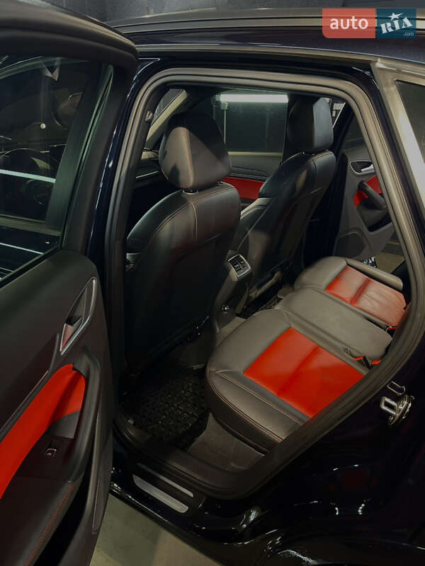 Внедорожник / Кроссовер Audi Q3 2013 в Одессе