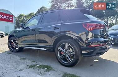 Внедорожник / Кроссовер Audi Q3 2023 в 