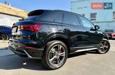 Внедорожник / Кроссовер Audi Q3 2023 в 