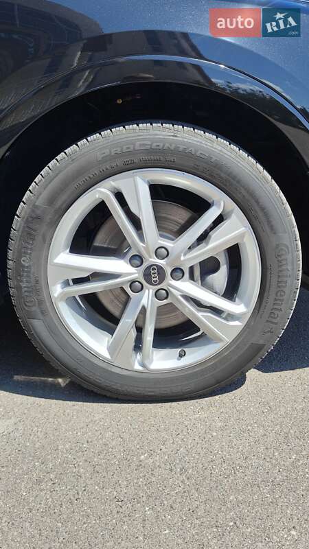 Внедорожник / Кроссовер Audi Q3 2023 в Тернополе