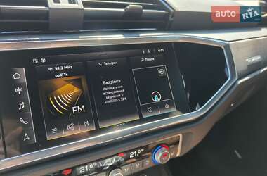 Внедорожник / Кроссовер Audi Q3 2023 в 