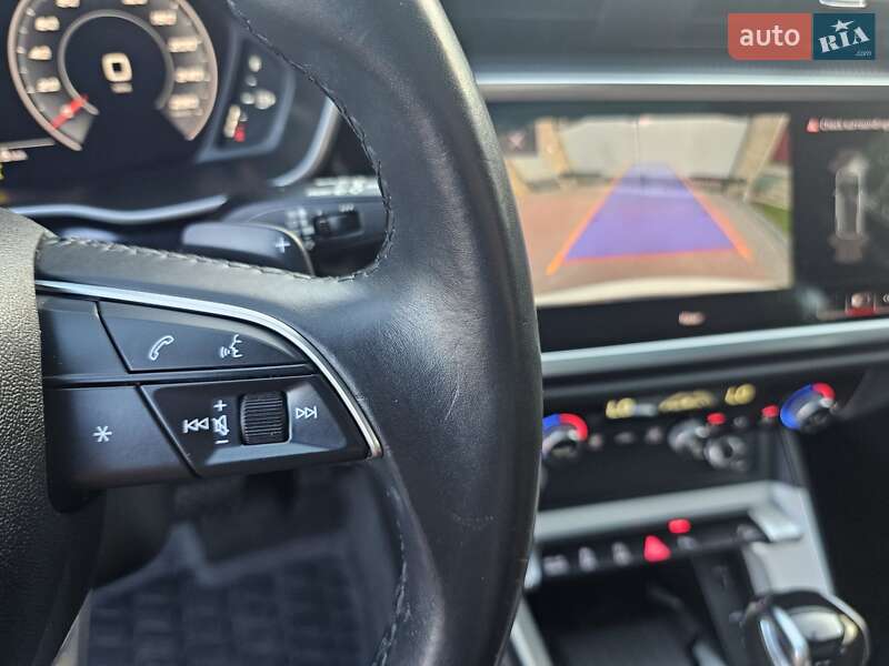 Позашляховик / Кросовер Audi Q3 2021 в Тернополі