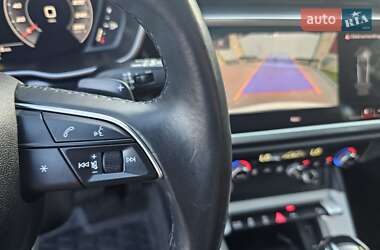 Внедорожник / Кроссовер Audi Q3 2021 в 